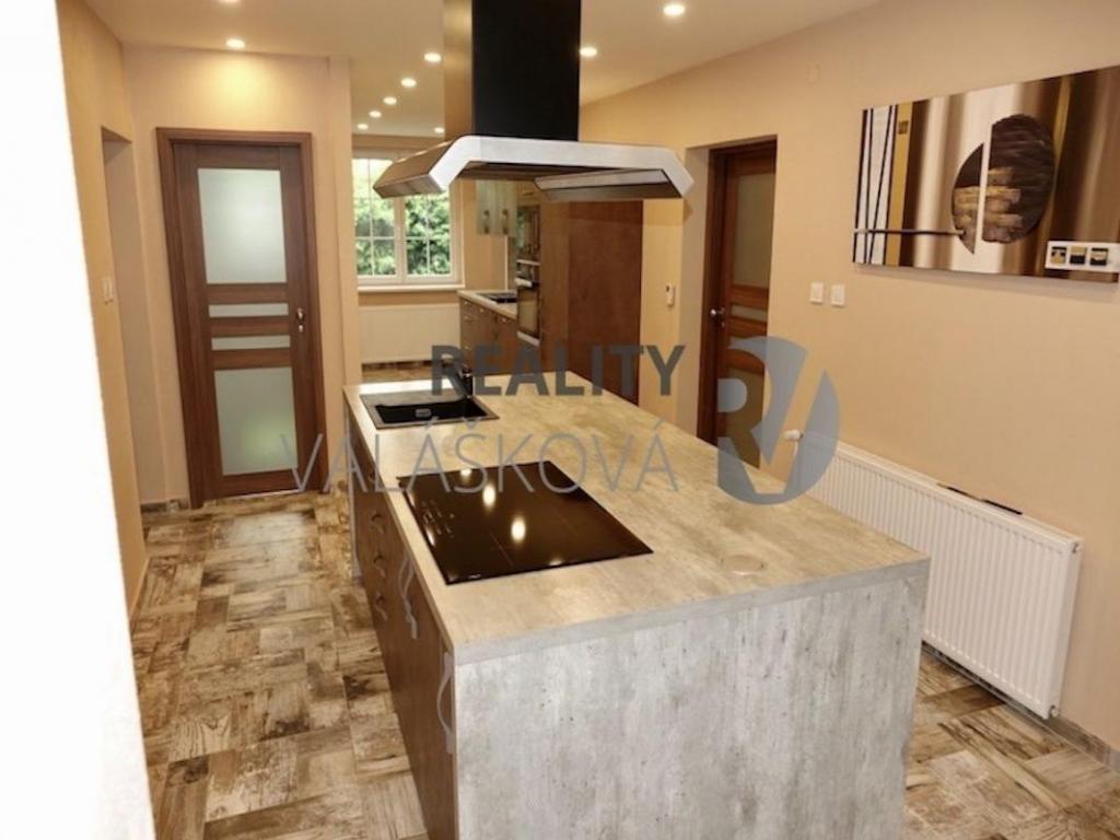 Pronajem bytu dům 370 m2