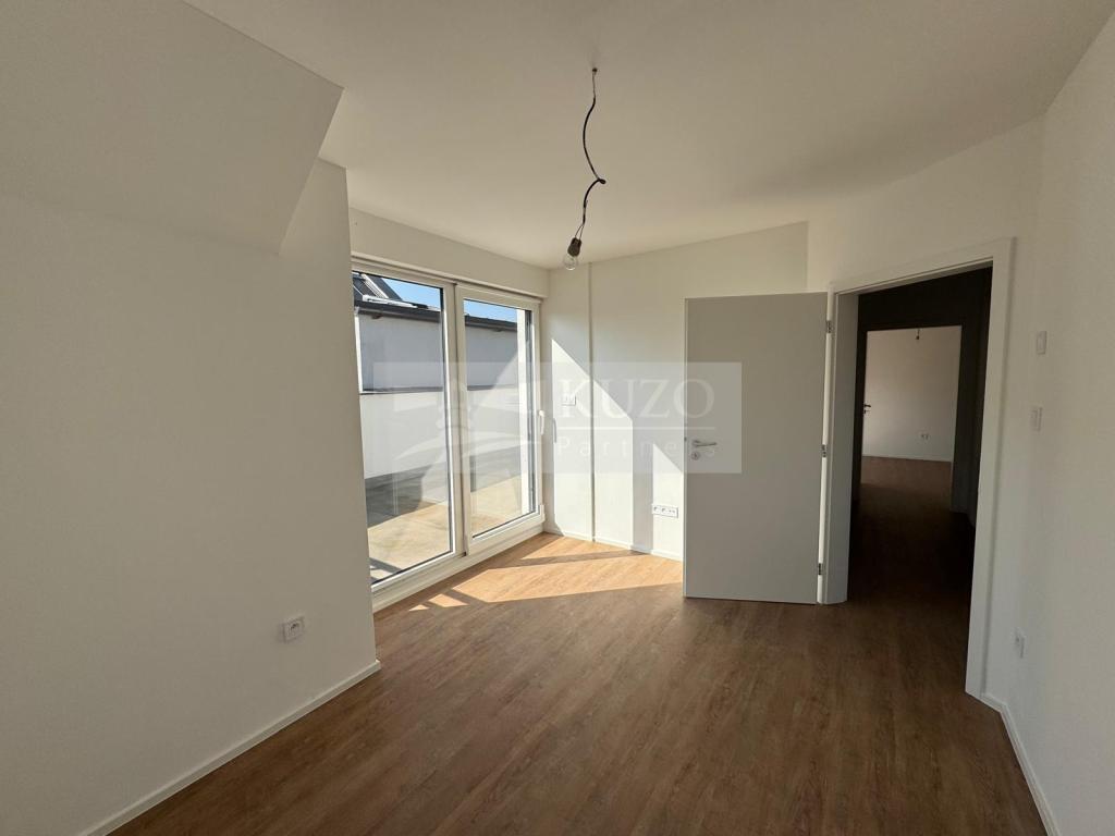 Pronájem domu 165 m2, Mladá Boleslav – náhled fotky 13