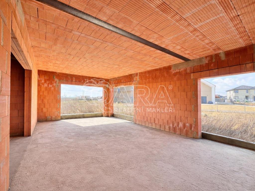 Prodej domu 231 m2, Vysoký Újezd – náhled fotky 9