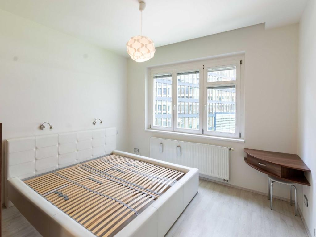Pronájem bytu 2+kk 70 m2