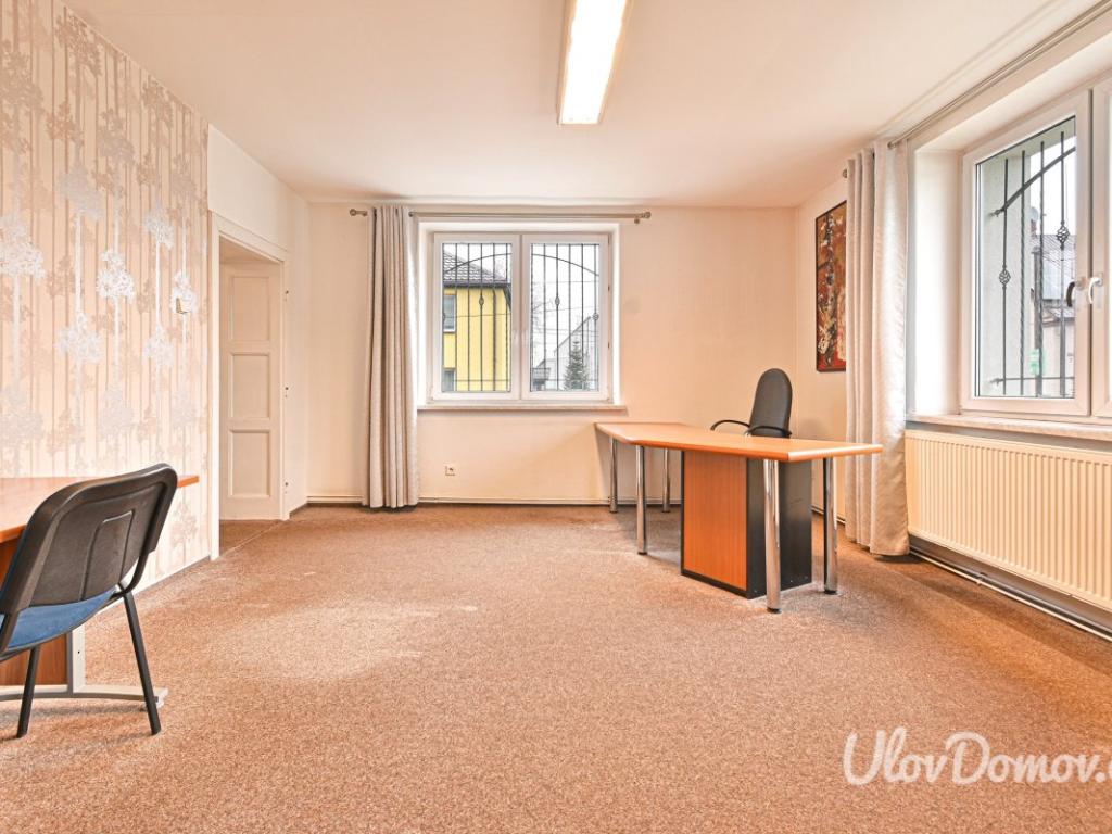 Pronájem bytu 6 a více 320 m2