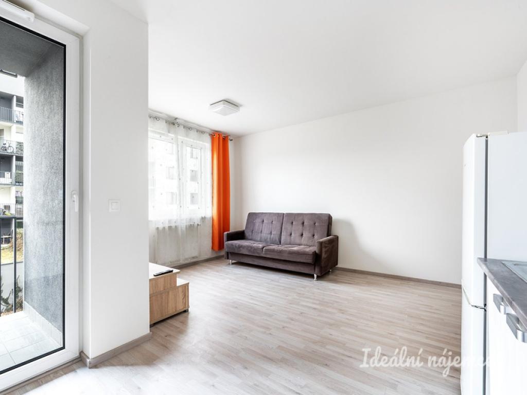 Pronájem bytu 1+kk 34 m2