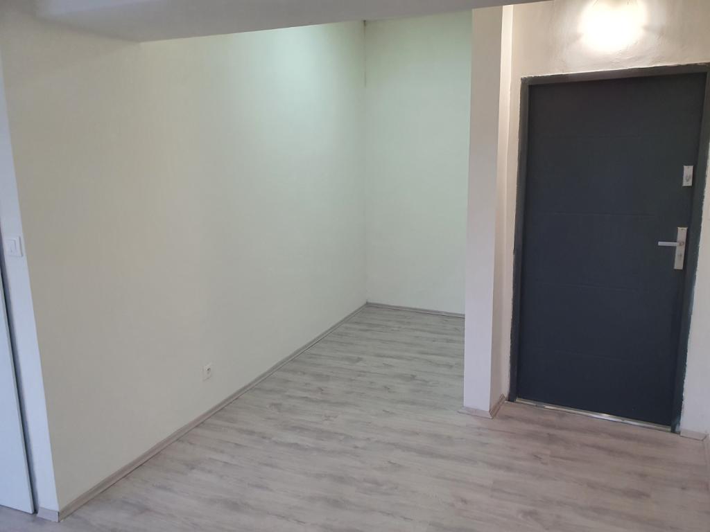 Pronájem bytu 1+kk 28 m2