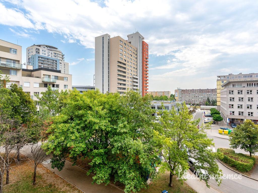 Pronájem bytu 2+kk 48 m2