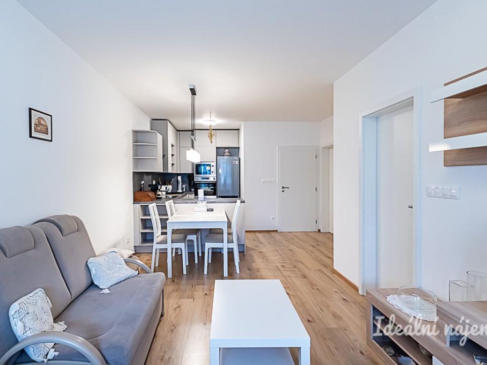 Pronájem bytu 2+kk 53 m2