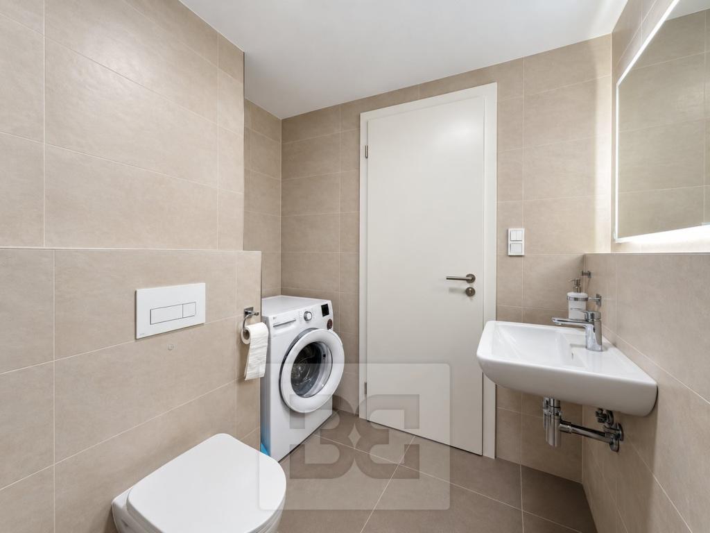 Pronájem bytu 1+kk 31 m2, Praha – náhled fotky 8