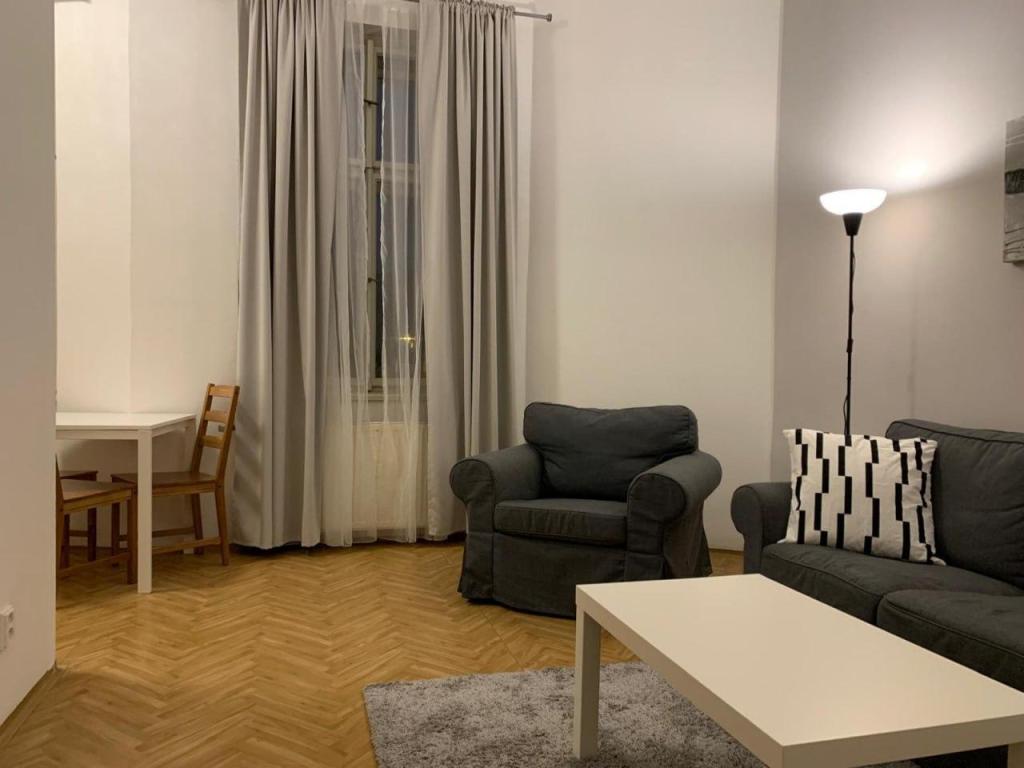 Pronájem bytu 2+1 74 m2