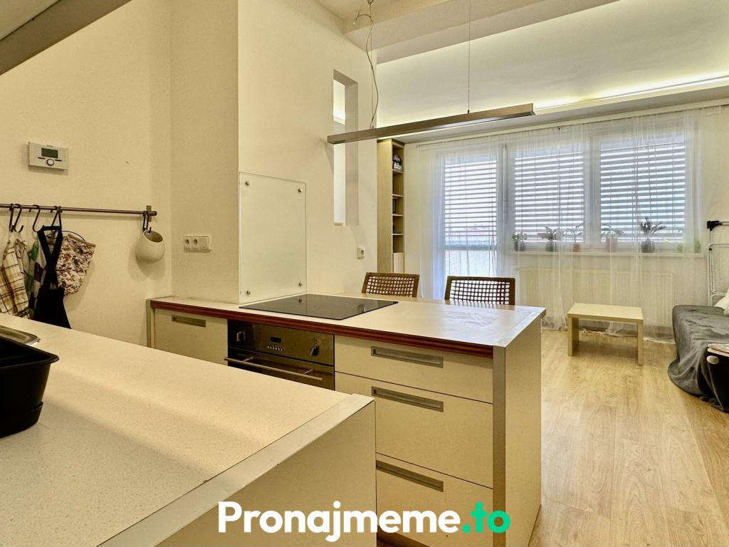 Pronájem bytu 1+kk 37 m2