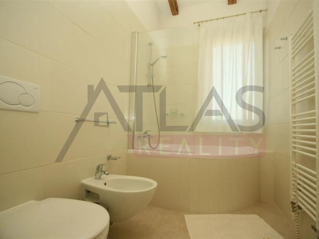 Pronájem bytu 1+kk 38 m2