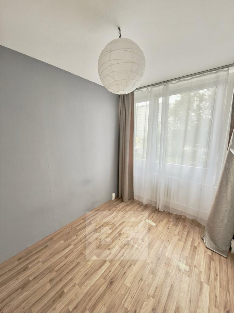 Pronájem bytu pokoj 54 m2