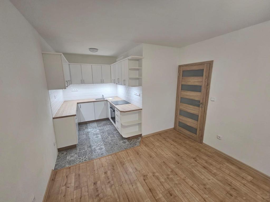 Pronájem bytu 2+kk 42 m2