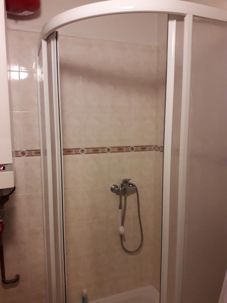 Spolubydleni bytu celý pokoj 22 m2