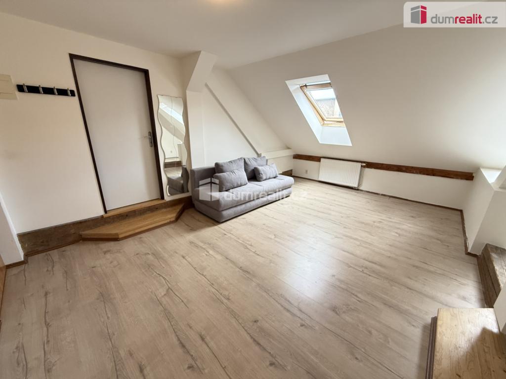 Pronájem bytu 2+kk 60 m2
