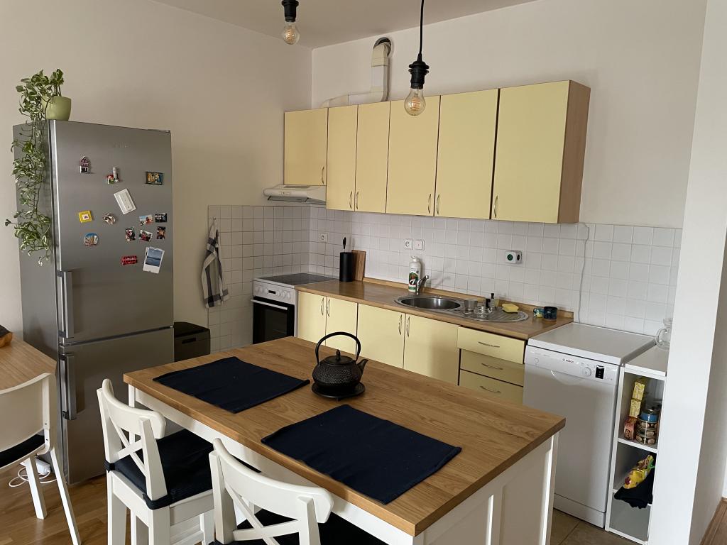 Pronajem bytu 2+kk 80 m2