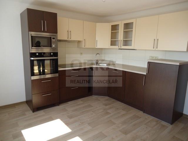 Pronajem bytu 2+1 90 m2