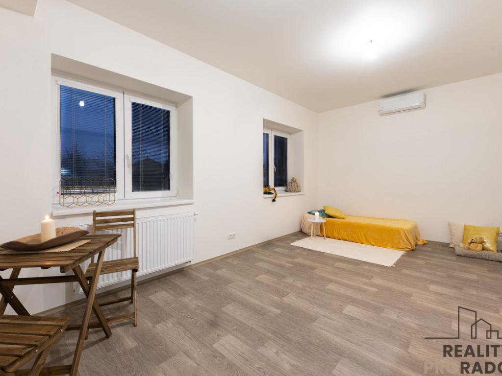 Pronájem bytu 1+kk 27 m2