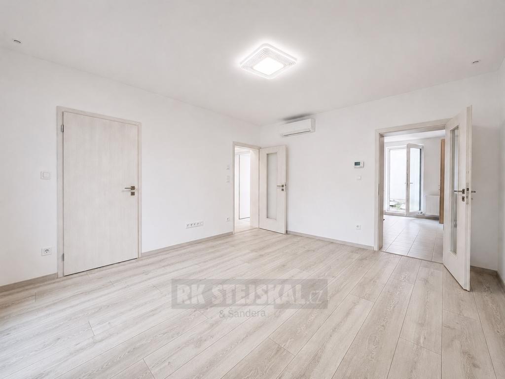 Pronájem bytu 2+1 55 m2