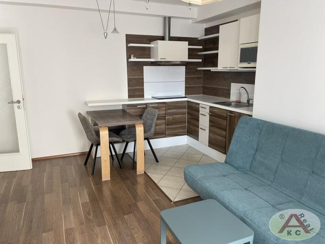 Pronájem bytu 1+kk 27 m2