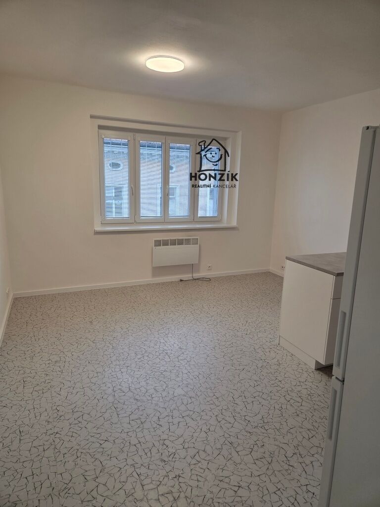 Pronájem bytu 2+kk 40 m2