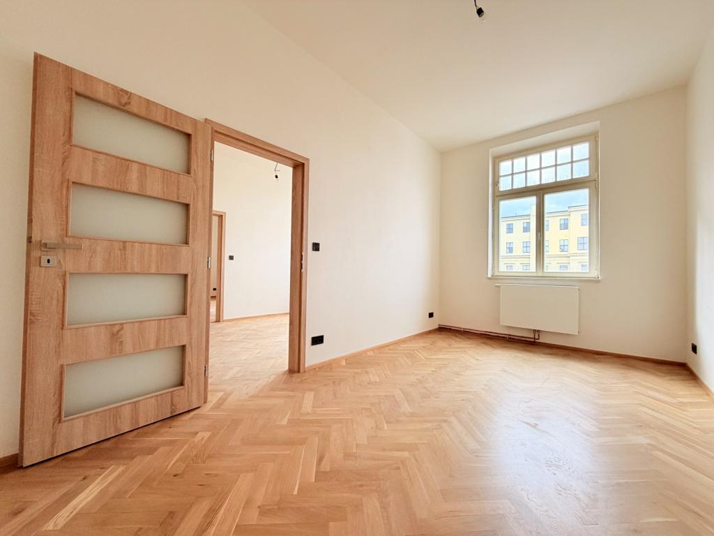 Pronájem bytu 3+1 72 m2, Plzeň – náhled fotky 7