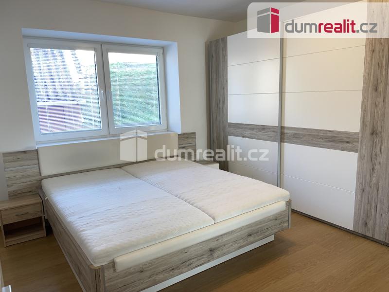 Pronájem bytu 4+kk 88 m2