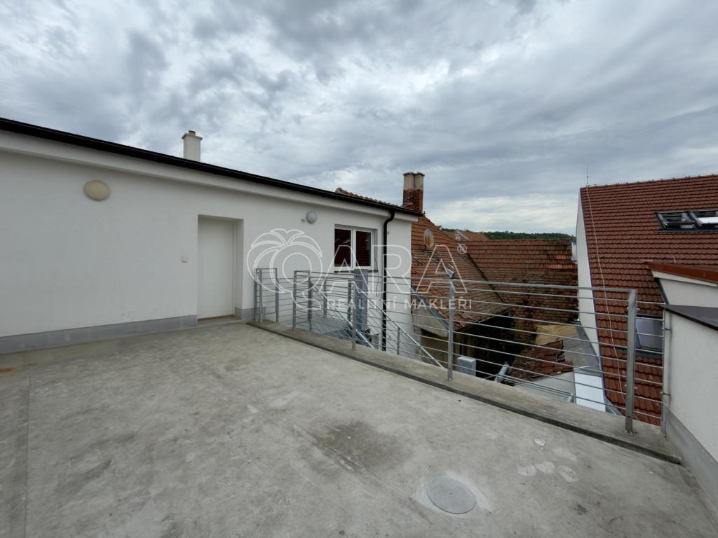 Prodej bytu 2+kk 64 m2