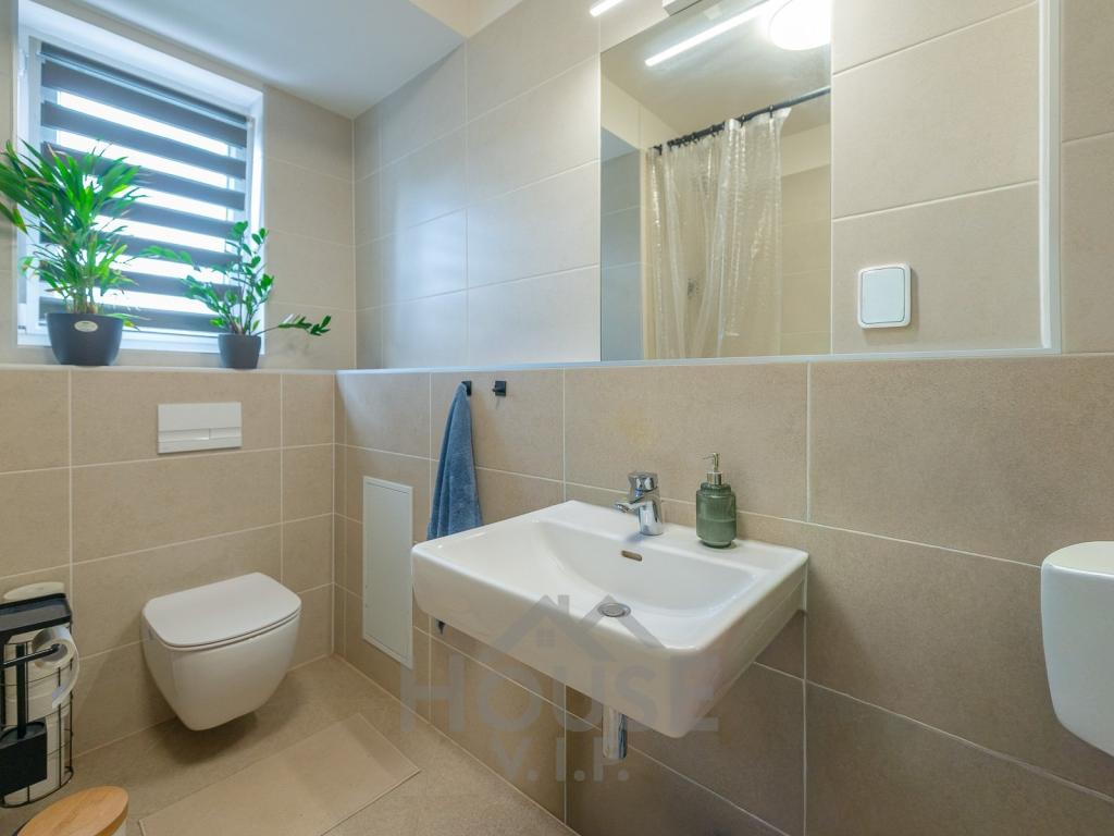 Prodej bytu 2+kk 60 m2, Praha – náhled fotky 24