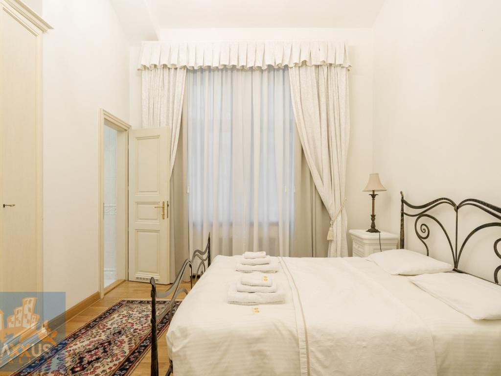 Pronájem bytu 3+kk 76 m2, Praha – náhled fotky 9
