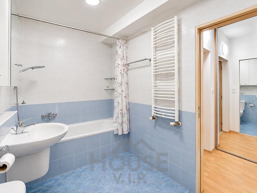 Prodej bytu 1+kk 34 m2, Praha – náhled fotky 8