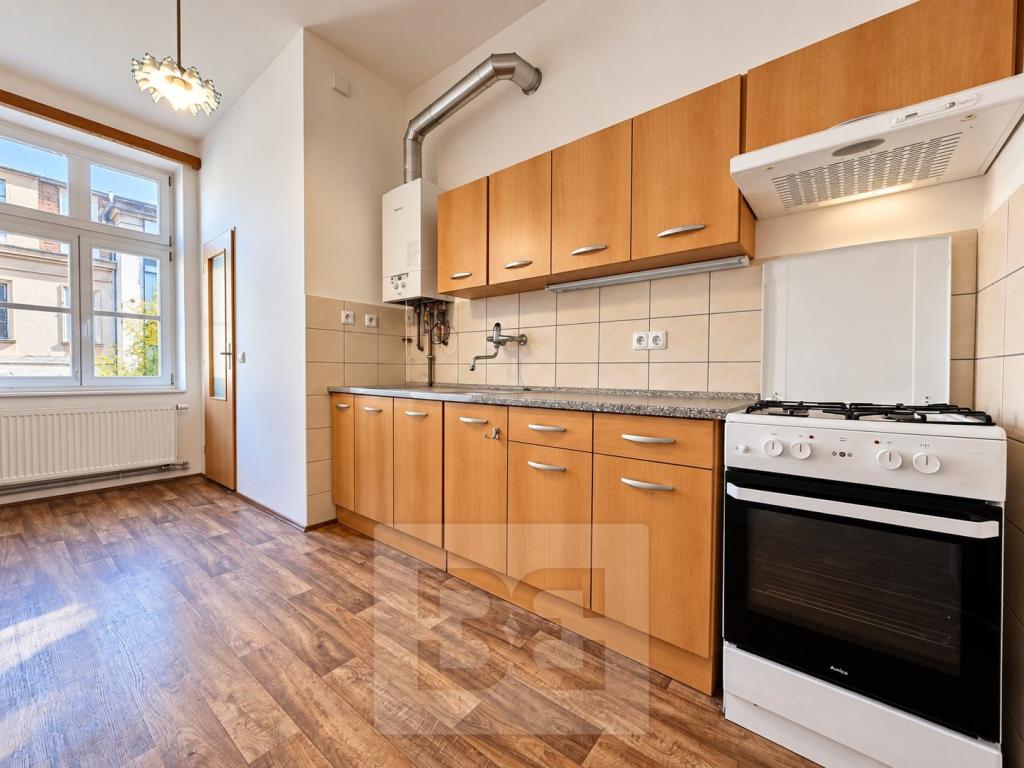 Pronájem bytu 1+1 38 m2