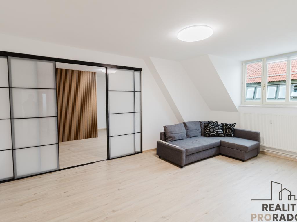 Pronájem bytu 2+1 70 m2