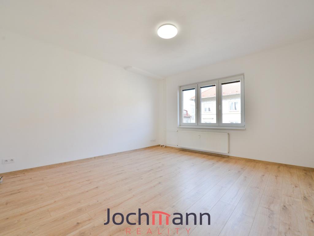 Pronájem bytu 1+1 43 m2