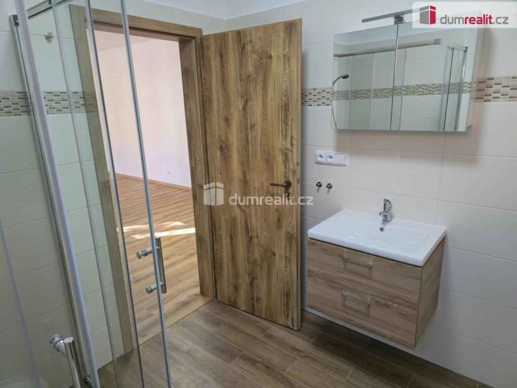 Pronájem bytu 4+kk 75 m2