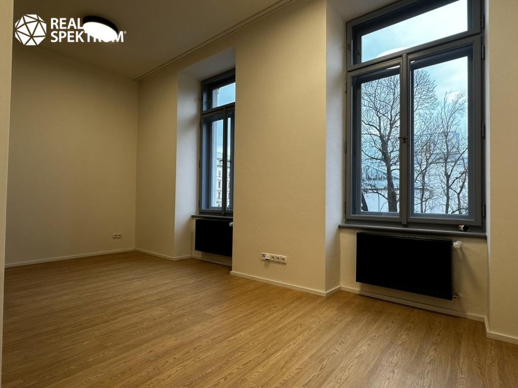 Pronájem bytu 1+kk 28 m2