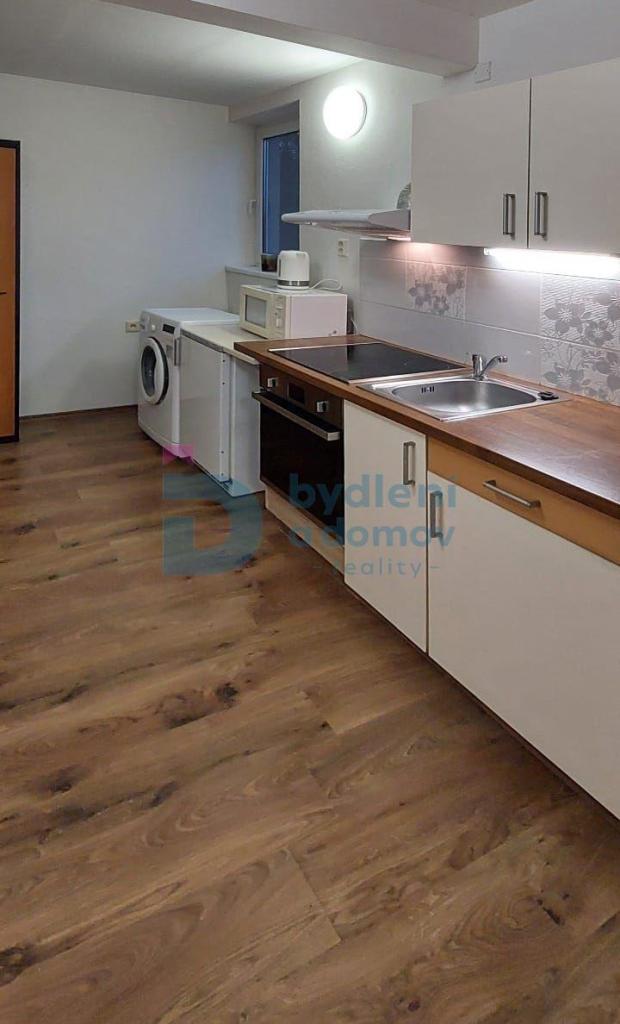 Pronájem 1+1, Horka nad Moravou - Berkova, 11000
