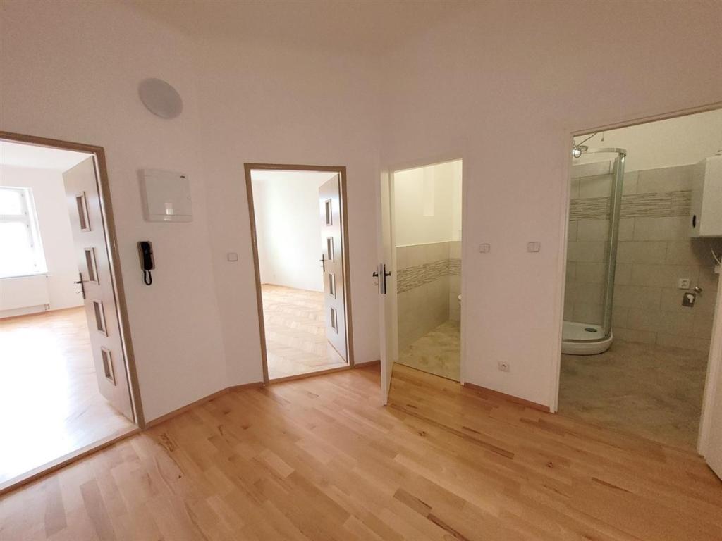 Pronájem bytu 3+kk 79 m2