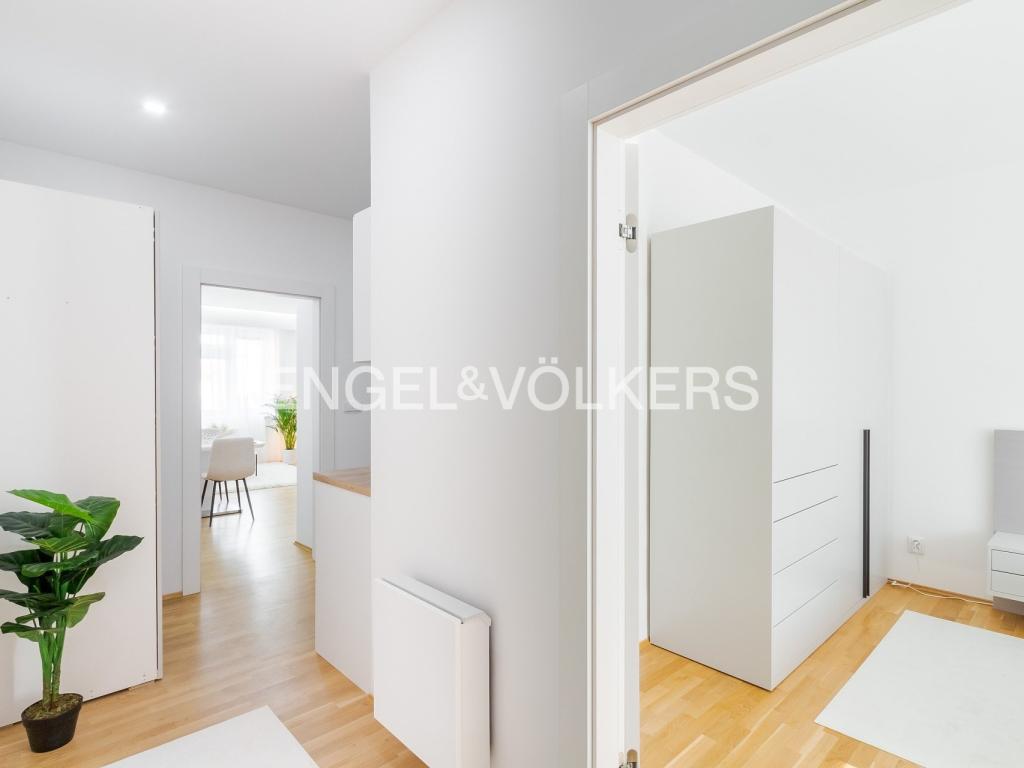 Pronájem bytu 2+1 55 m2, Praha – náhled fotky 8