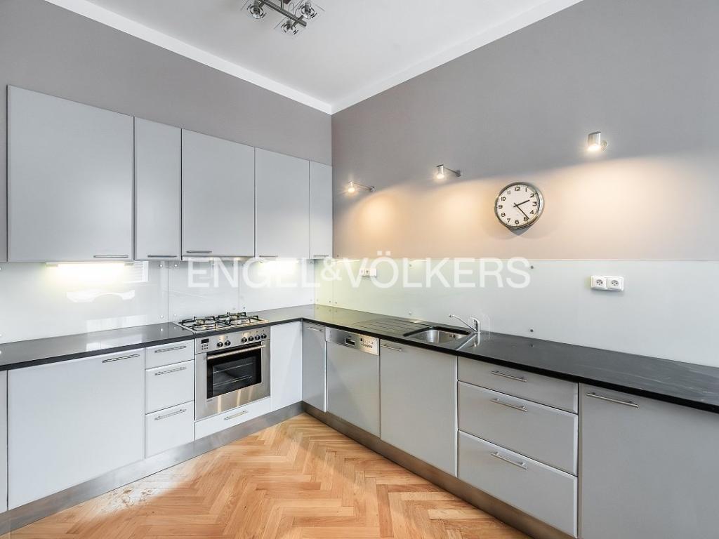 Pronájem bytu 2+1 72 m2, Praha – náhled fotky 2