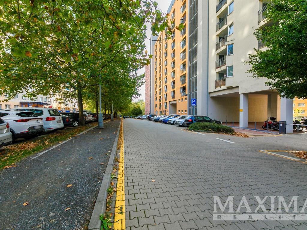 Pronájem bytu 1+kk 40 m2, Praha – náhled fotky 27