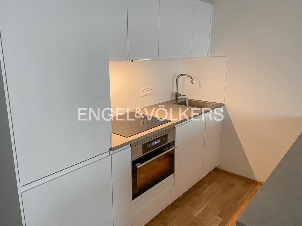 Pronájem bytu 1+kk 34 m2
