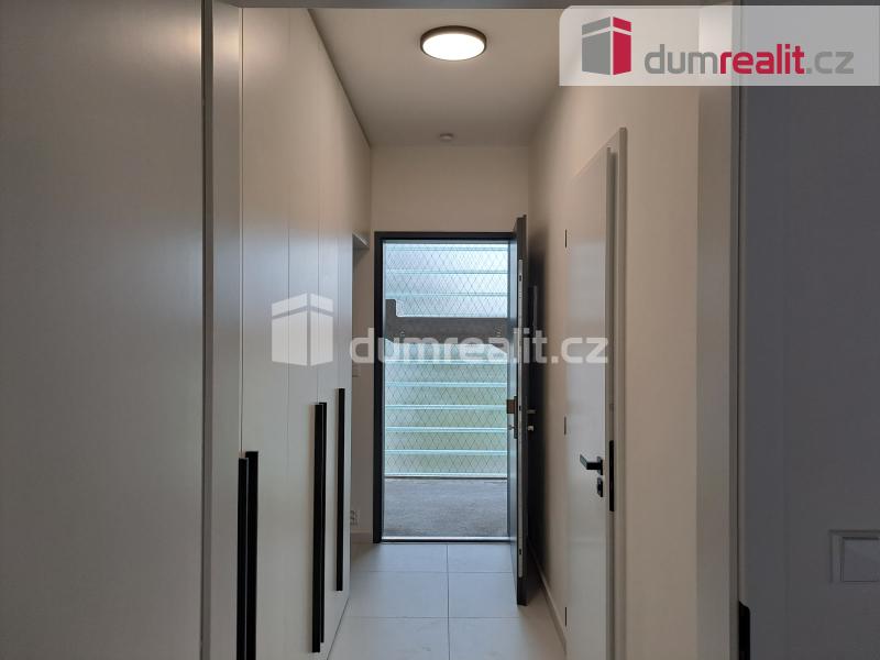 Pronájem bytu 1+kk 35 m2
