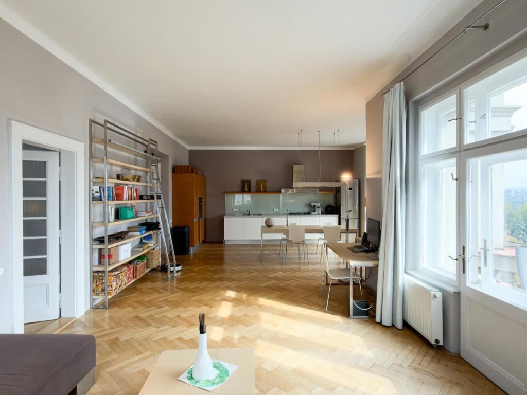 Pronájem bytu 3+kk 120 m2