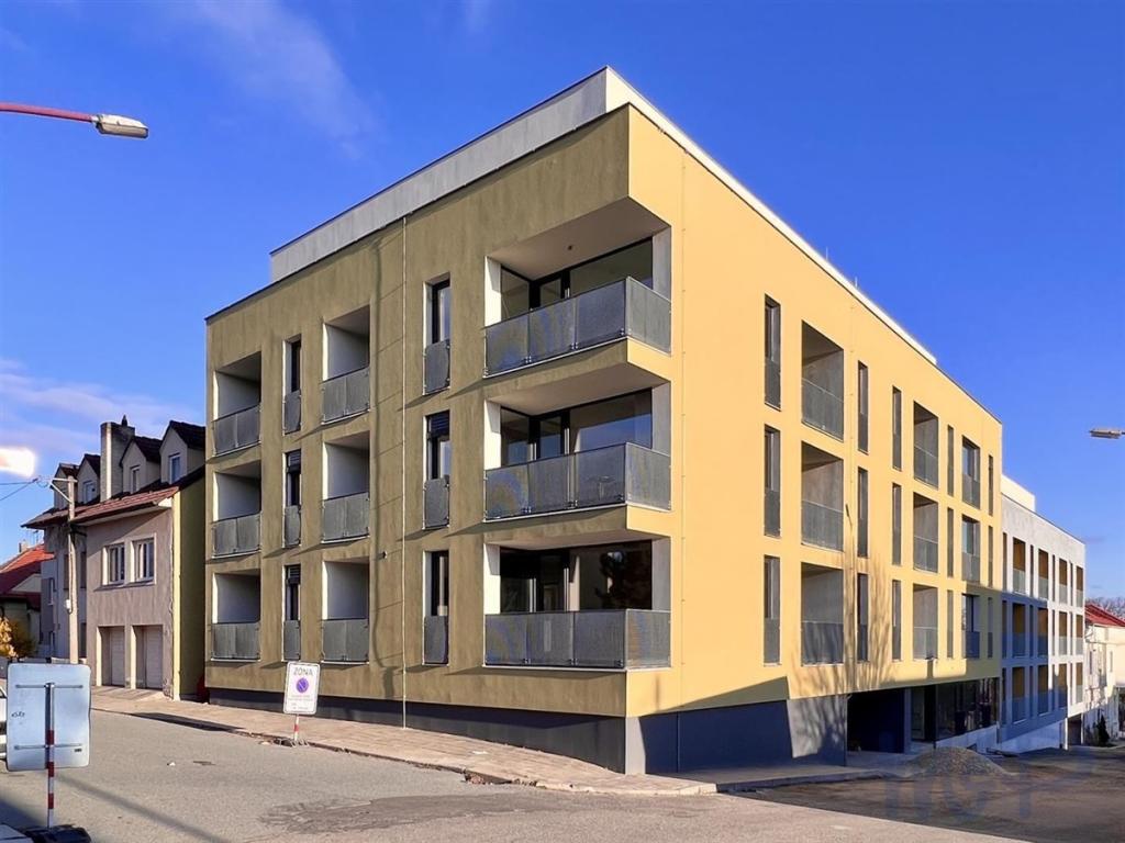 Pronájem bytu 1+kk 45 m2