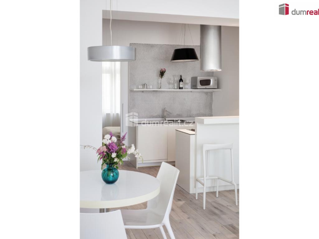 Pronájem bytu 2+kk 52 m2