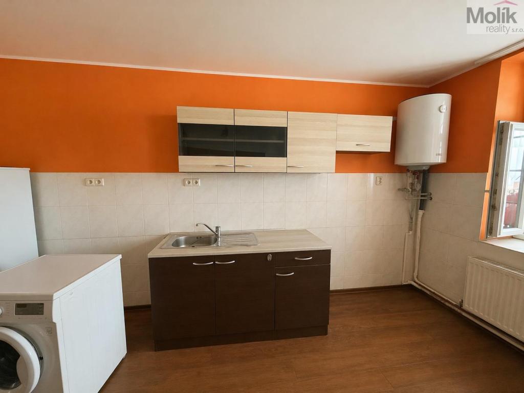 Pronájem bytu 1+1 34 m2