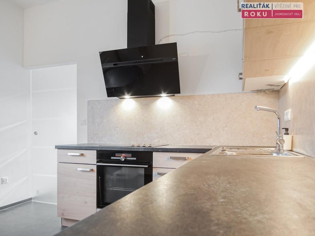 Pronájem bytu 2+kk 42 m2