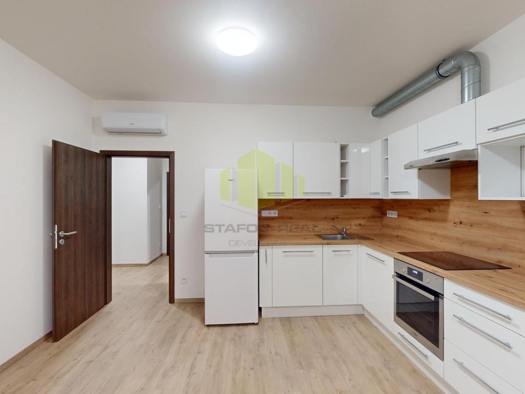 3-room apartment for rent · 74 m² · Olomouc — 1 010 €/mo