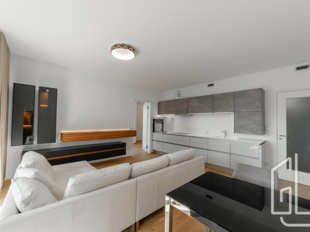 Pronájem bytu 2+kk 60 m2