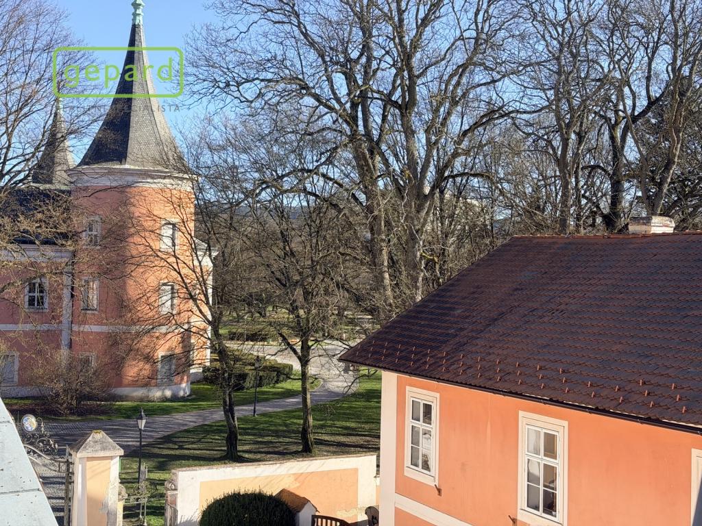 Pronájem bytu 1+kk 37 m2