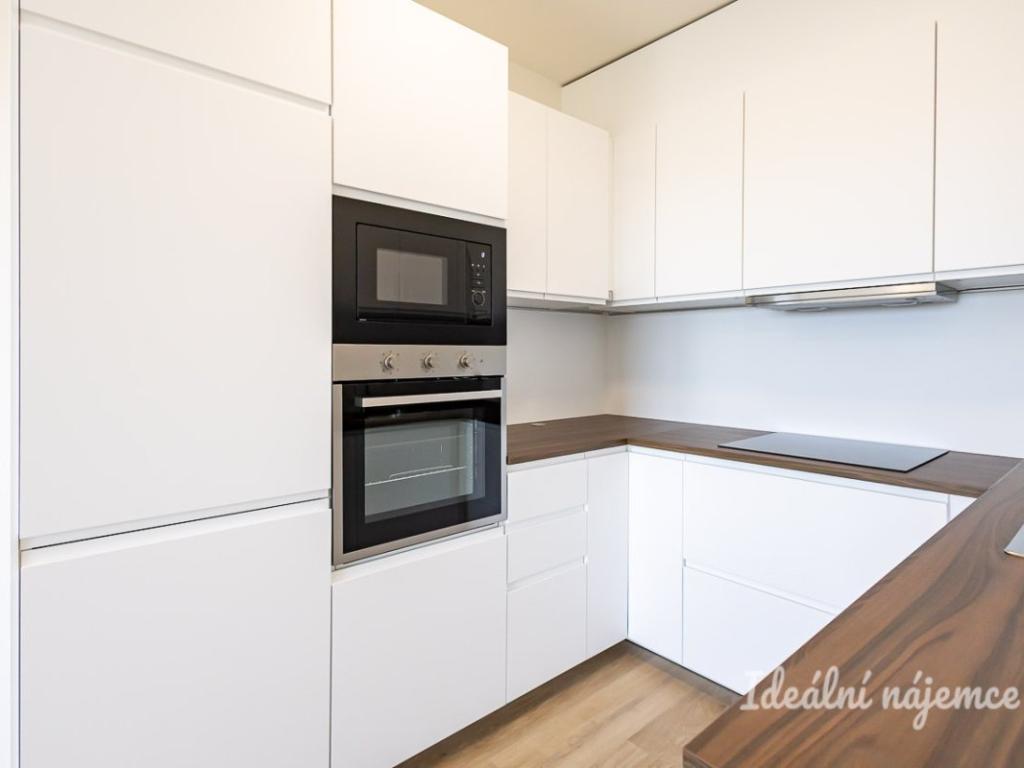 Pronájem bytu 2+kk 52 m2